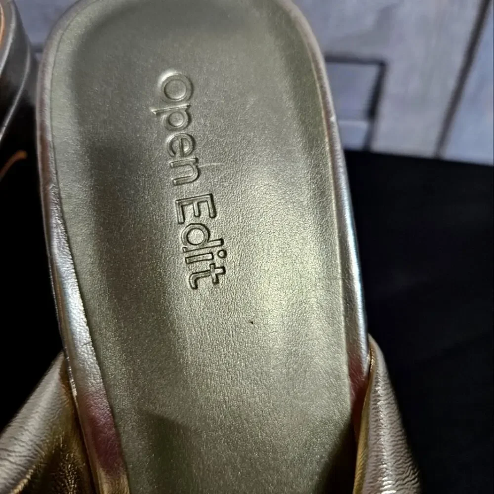 Open Edit Saydee Gold Mellatic Slip On Sandal Size 6 - Picture 4 of 9